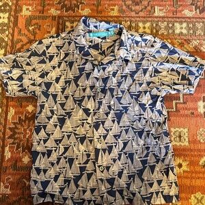EUC Tori Richard sail boat Aloha shirt. worn once